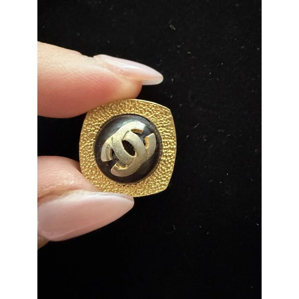 CHANEL authentic vintage